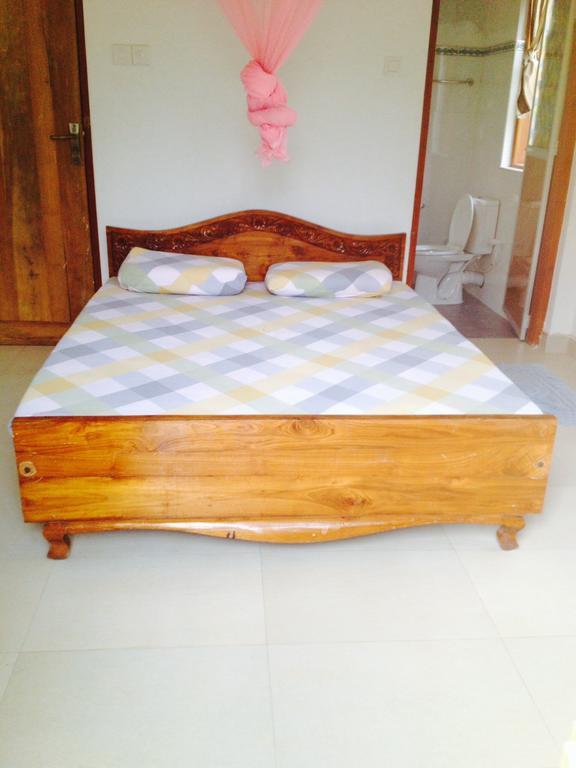 Manik Home Stay Kudapaduwa Rum bild